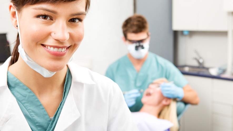 Stellenangebote der Zahnarztpraxis Dr. Nowak - Berlin
