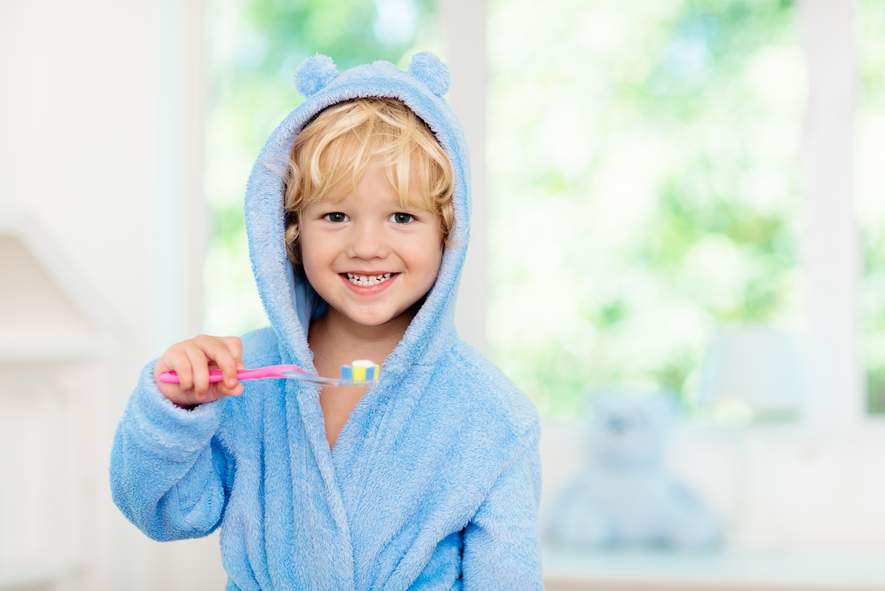 Jedes fünfte Kind putzt sich nur unregelmäßig die Zähne