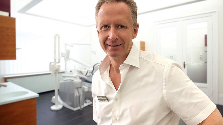 Dr. med. dent. Marcus Nowak <small>стоматолог хирург Берлин</small>